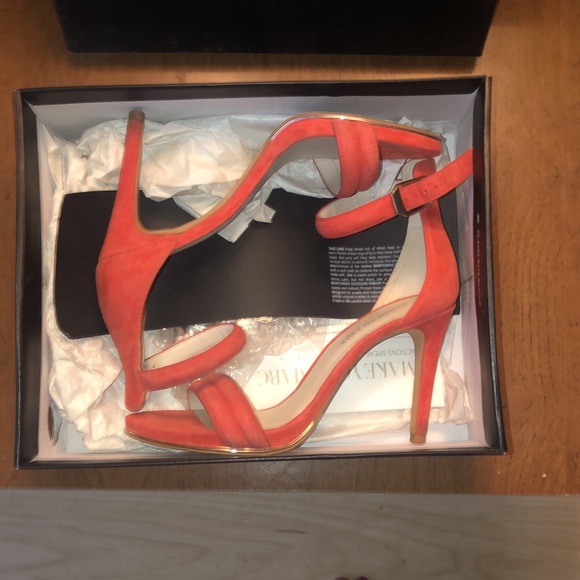 Kenneth Cole “BROOKE” ! Size 7.5  soft tomato suede colored high heel sandals - Picture 2 of 5